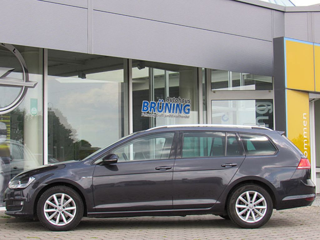 Volkswagen Golf VII 1.6 TDI Variant Lounge  Panorama-Dach A