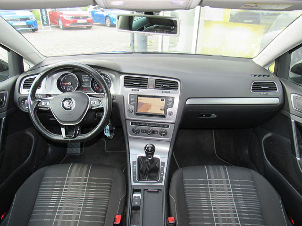 Volkswagen Golf VII 1.6 TDI Variant Lounge  Panorama-Dach A