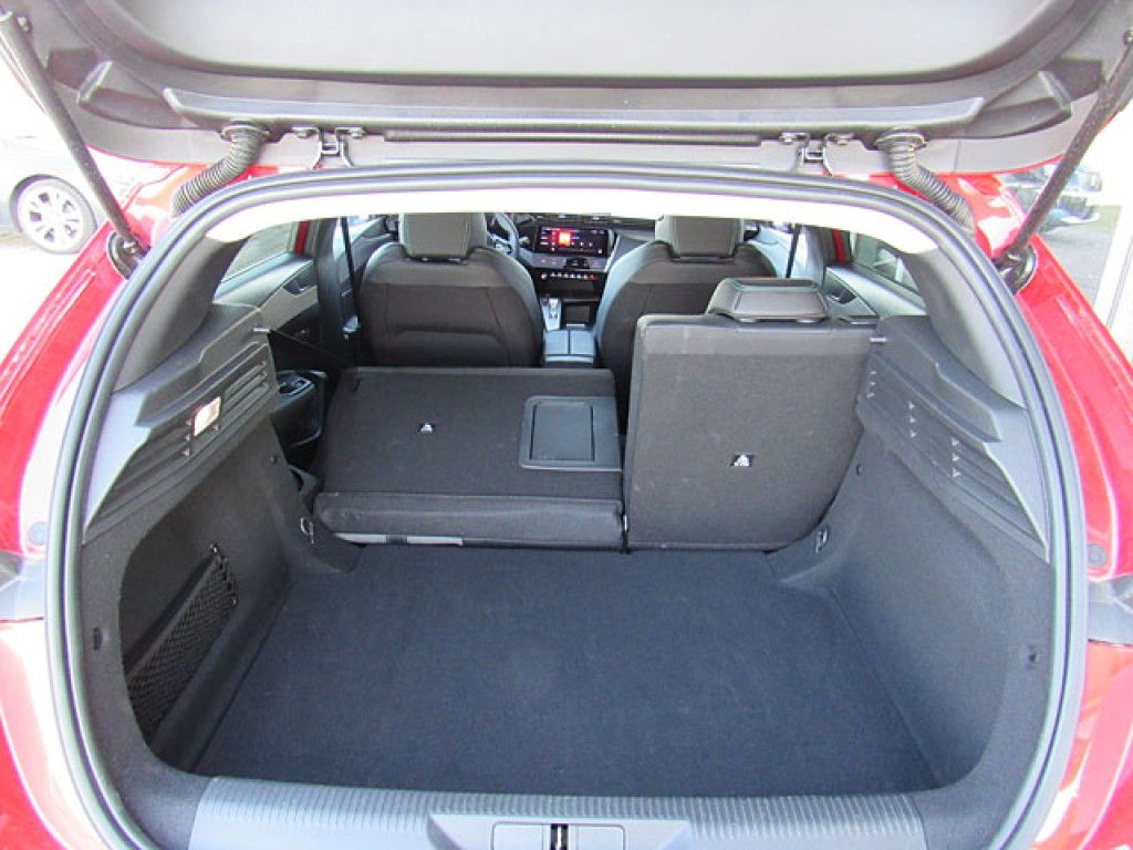 Peugeot 308 AllurePack AT8 FullLED NAVI 360-Kamera Sitzh