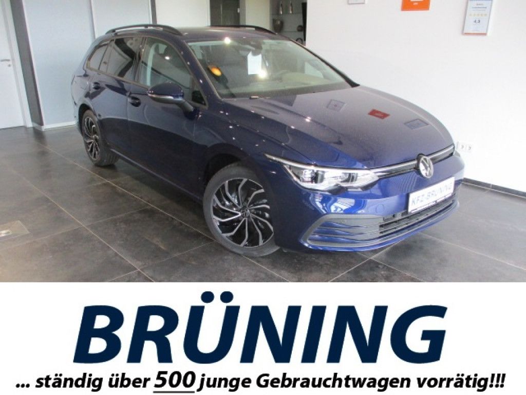 Volkswagen Golf VIII Variant 1.5 TSI Life Navi LED+ Kamera