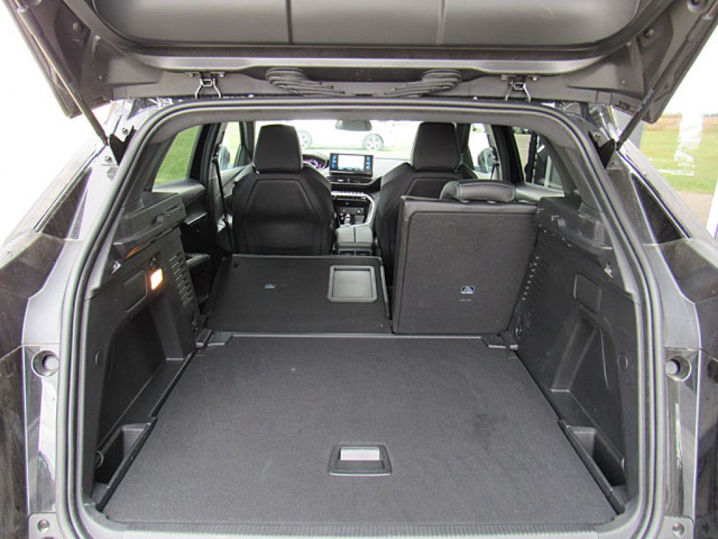 Peugeot 3008 Allure Pack AT8 FullLED NAVI R-Kamera Sitzh