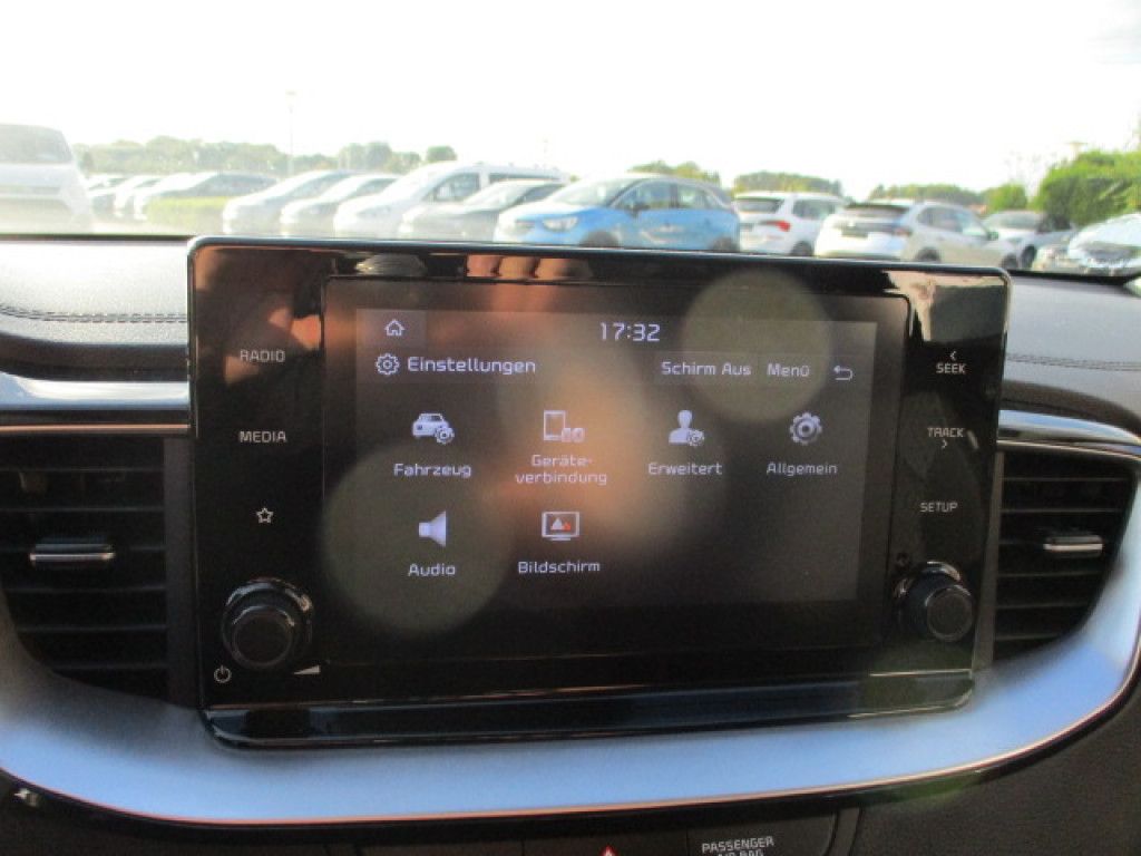 Kia Ceed 1.4 T-GDI Vision AT Kamera SHZ CarPlay