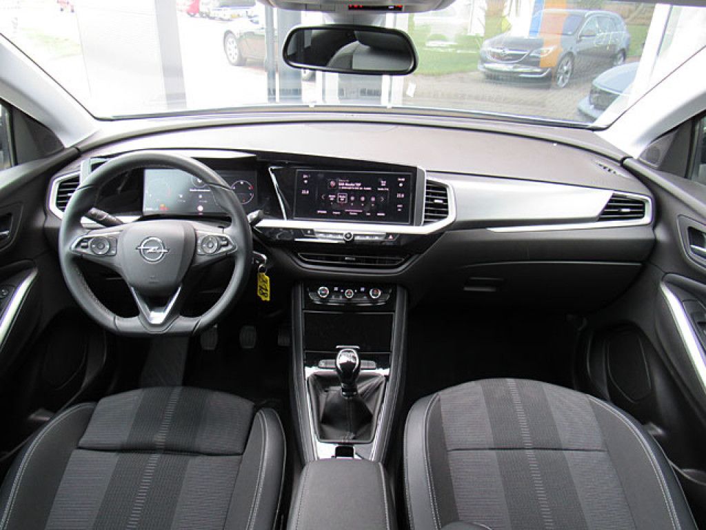 Opel Grandland 1.2 Turbo Elegance MatrixLED NaviPRO 3