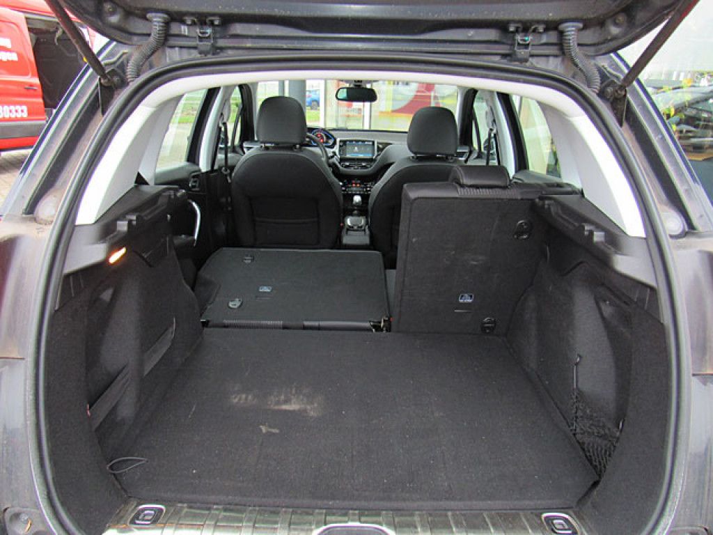 Peugeot 2008 1.2 Allure Multimedia R-Kamera PDC