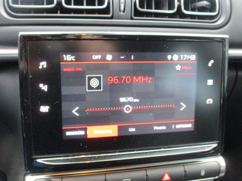 Citroën C3 PureTech 83 C-Series LED CarPlay Klimaauto. A