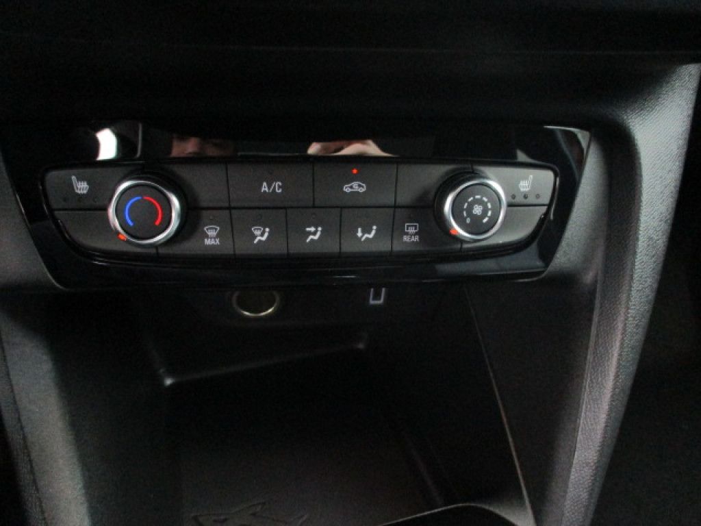 Opel Corsa F Facelift 1.2 Edition LED CarPlay SHZ LRH