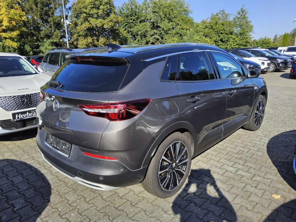 Opel Grandland X 1.6 Turbo 4×4 Ultimate PHEV AT  Navi