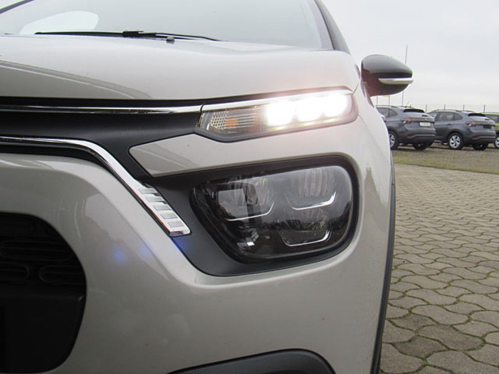 Citroën C3 1.2 PureTech Shine  LED Sitzhzg NAVI R-Kamera