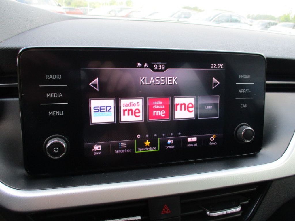 Skoda Kamiq 1.0 TSI Ambition LED Alu 17 CarPlay PDC