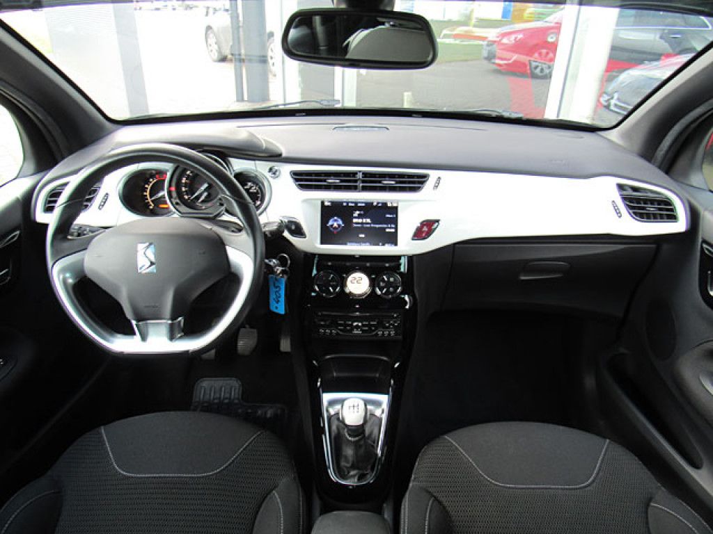 Citroën DS3 1.6 eHDi 90 FAP SoChic Klimaautomatik NAVI P