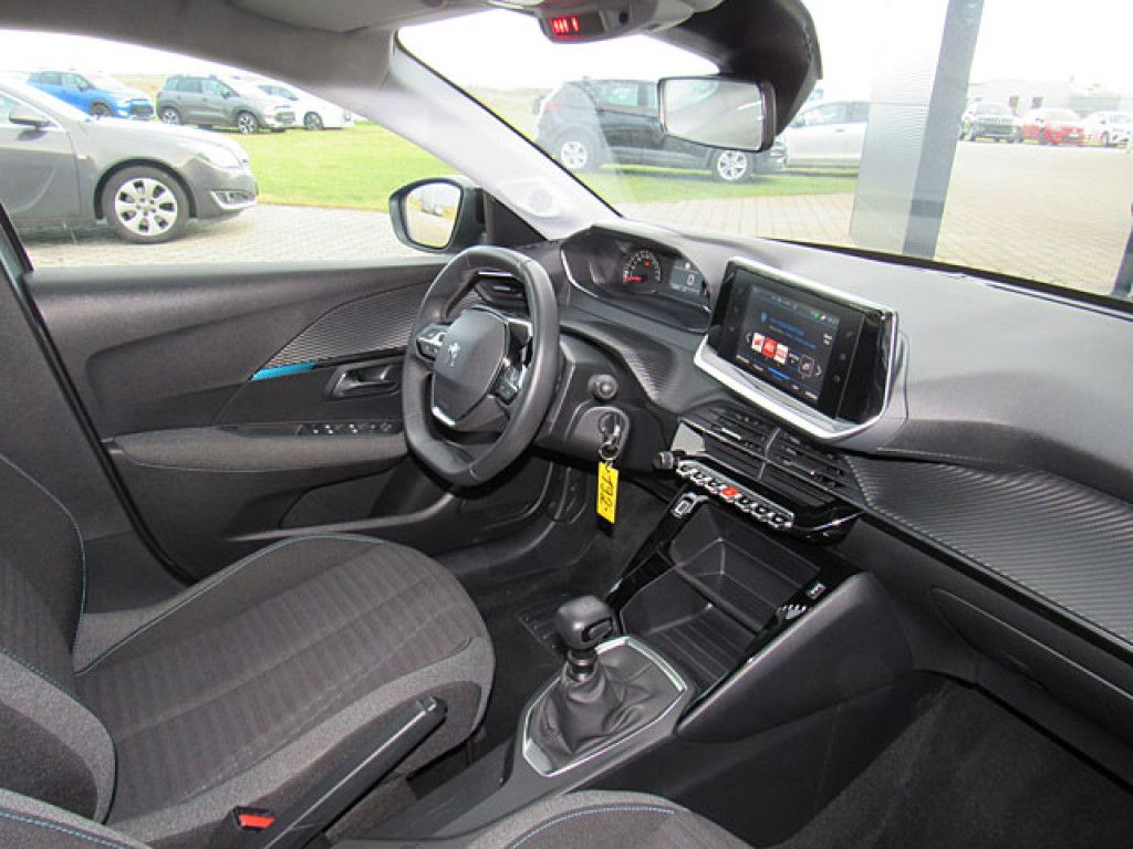 Peugeot 208 1.2 PureTech Style LED-Licht NAVI PDC