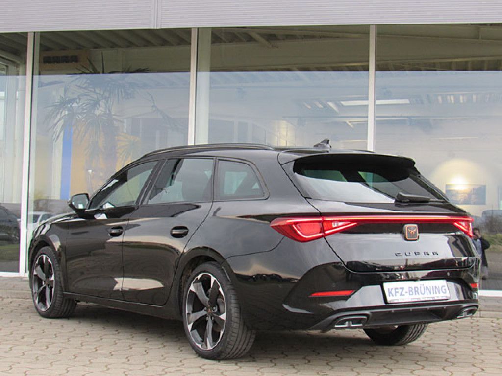 Cupra Leon ST 1.5 eTSI DSG LED Navi PanoDach Beats ACC