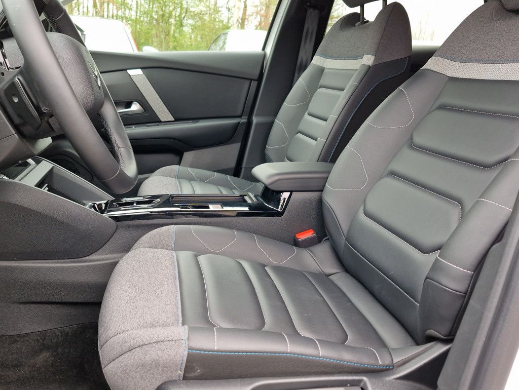 Citroën C4 BlueHDI 130 AT Shine LED Navi Kamera SHZ PDC